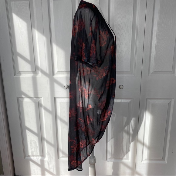 🔥SOLD🔥Boutique High Low Sheer Kimono Black & Red S, M, L - Picture 7 of 13